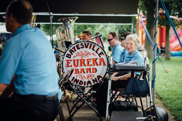 Quels sont les bienfaits des ateliers de musique pour la stimulation cognitive des seniors?